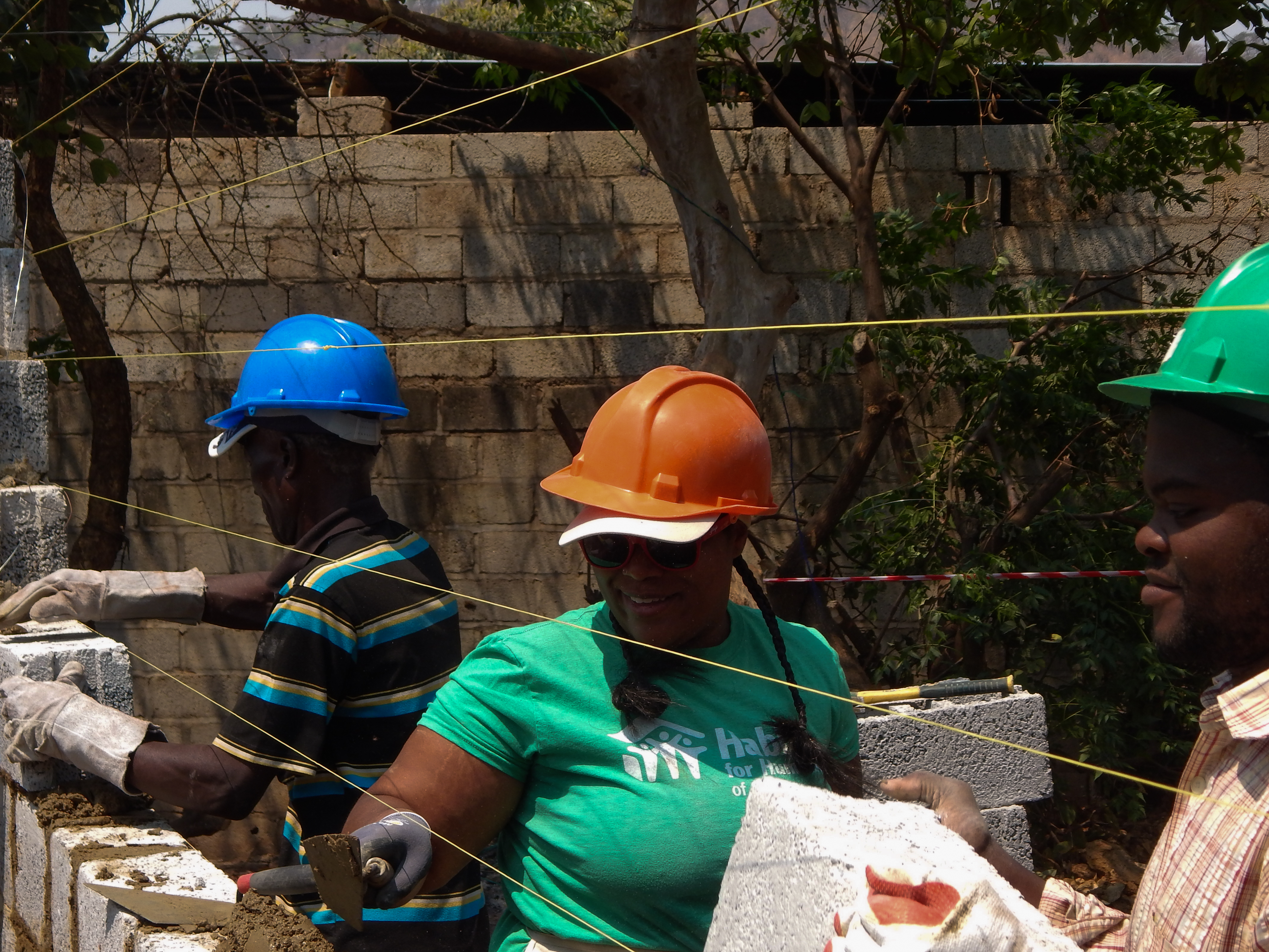 Habitat Volunteers build a new home in Zambia